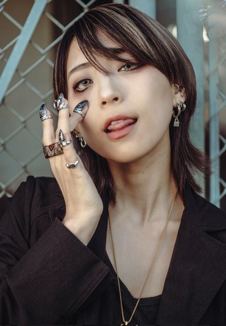Tsunko ホットなモデル 写真