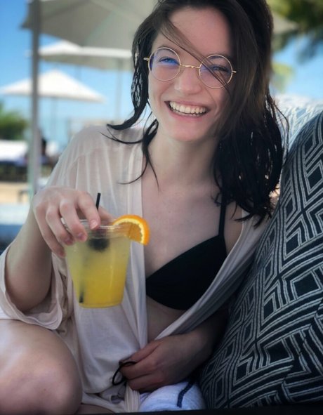 Brialeigh ヌードのポルノスター 写真