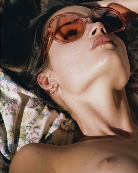 Roos Van Montfort ポルノスター トップ 画像