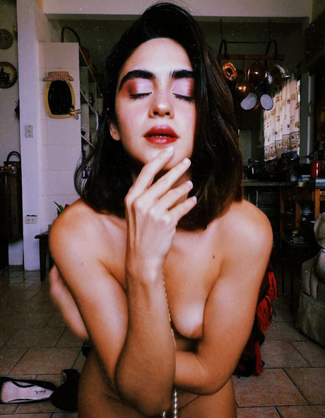 Maria Helena Ruiz アート女優 写真