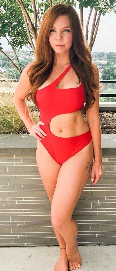 Ashleynmaynard かわいいポルノスター 写真