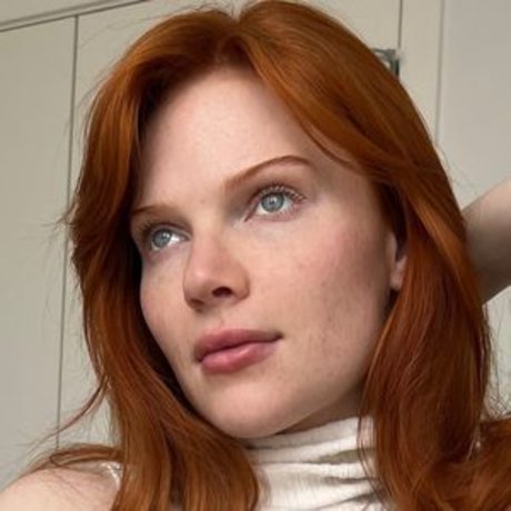 Your Little Red Head ポルノスター 画像