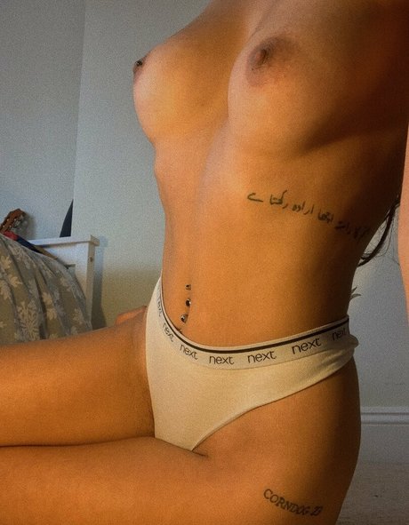 Ariakhan00 ホットモデル ギャラリー