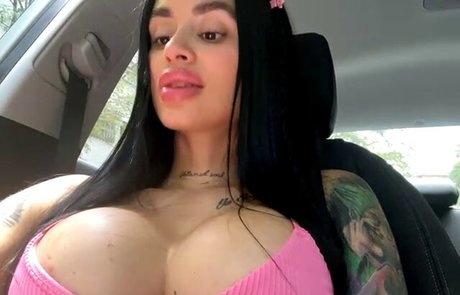 Lara Henao トップ女優 写真