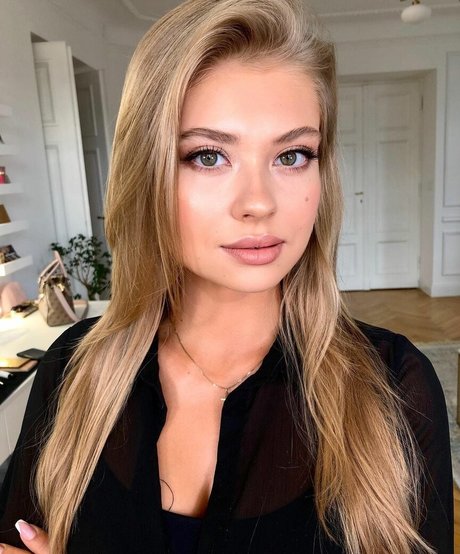 Weronika Zubowicz セクシー女優 アーカイブ