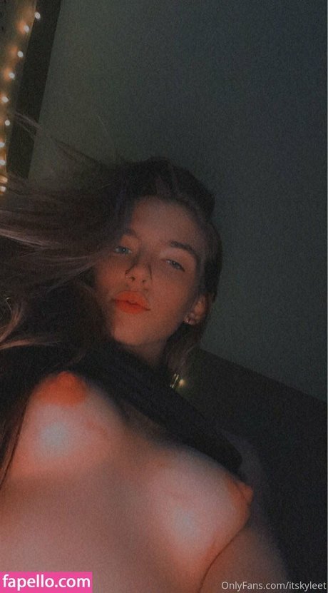 濃厚な熟女オンリーファンズ 美しいポルノ 写真