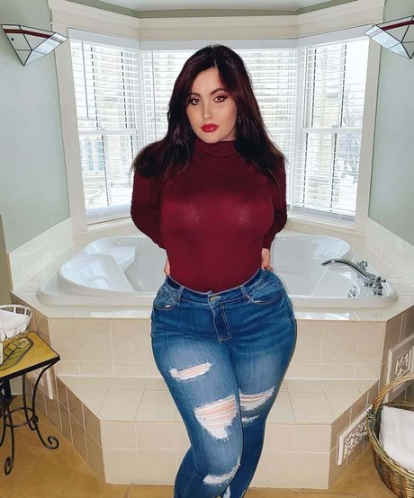 Sofia MacBeth ホット女優 画像