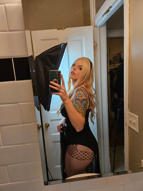 vickipsythemoore ポルノスター セクシー 画像