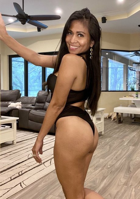 パンスト熟女OnlyFans セクシー裸 写真
