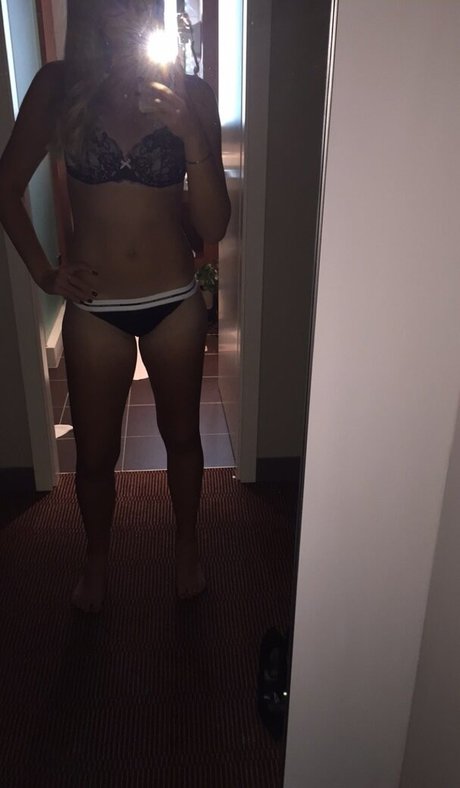 Kristina Mladenovic ポルノスター 写真