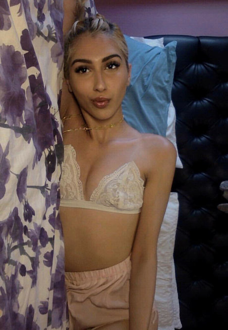 Jasdeep Johal トップ女優 画像