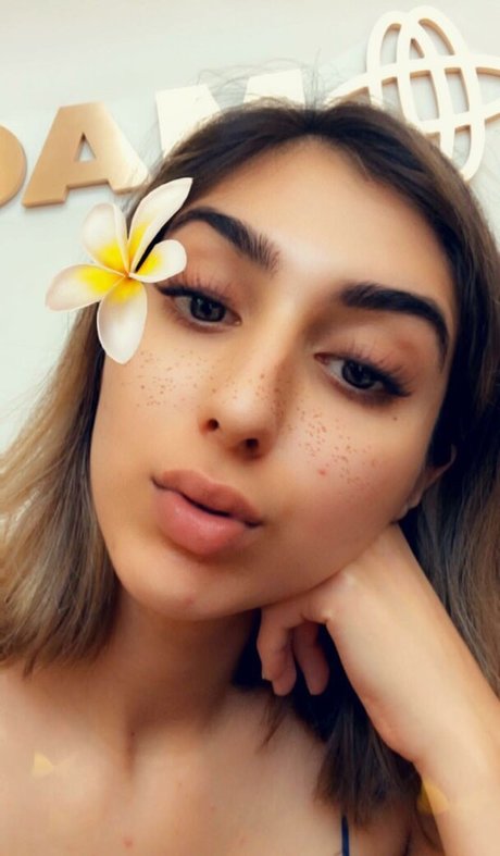 Jasdeep Johal 可愛いモデル 写真