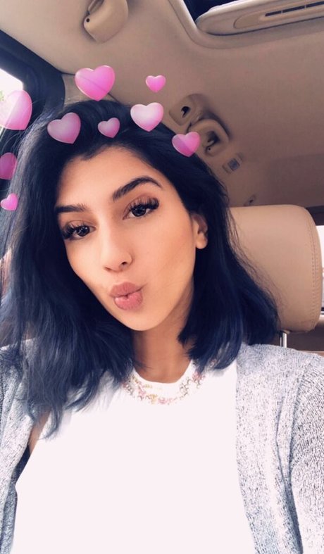 Jasdeep Johal ホットなモデル 写真