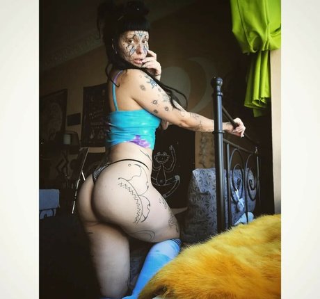 Bastet Beast ポルノスター セクシー 写真