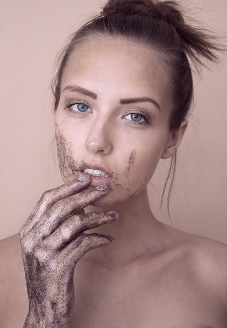 Kinga Chorostowska xxxスター 画像