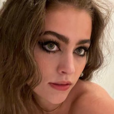 Brenna Nelson 最高のモデル 写真