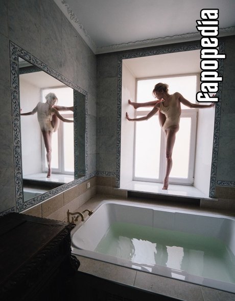 aemillin top profile image