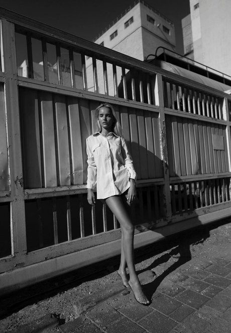 Mishel Zabelman ホットモデル 写真