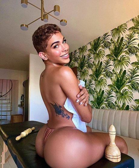 Aimee Acevedo 美しい女優 アーカイブ