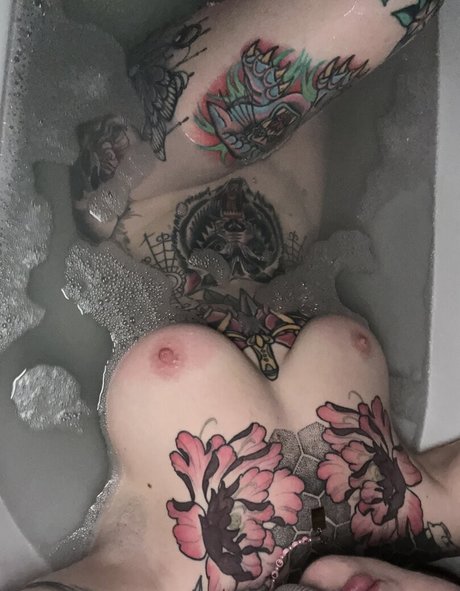 Pixie Peach 素敵なモデル 画像