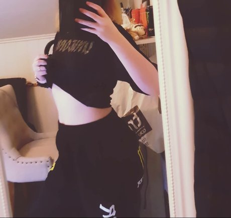 jessycookie xxxポルノスター 写真