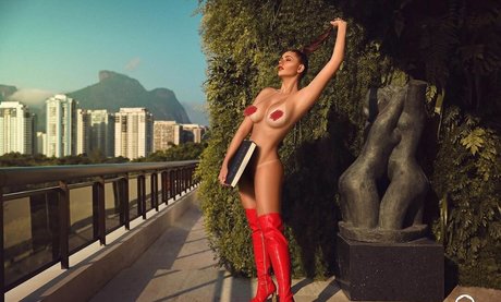 Amanda Gontijo ポルノスター 写真