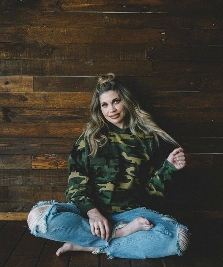 Danielle Fishel 完璧なモデル 写真