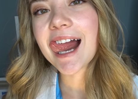 Madi ASMR アダルトスター 画像