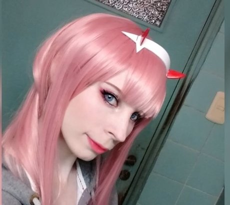 Cherryl Kitsune かわいいモデル 画像