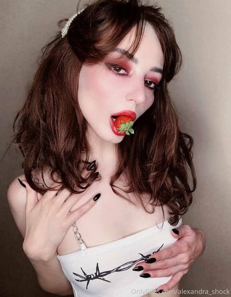 alexandra shock ポルノスター 写真