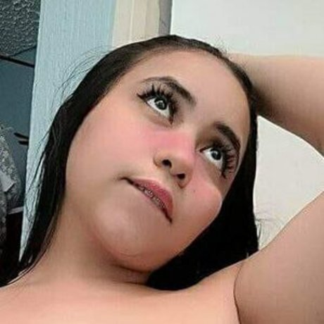 Alejamiel18 モデル 写真