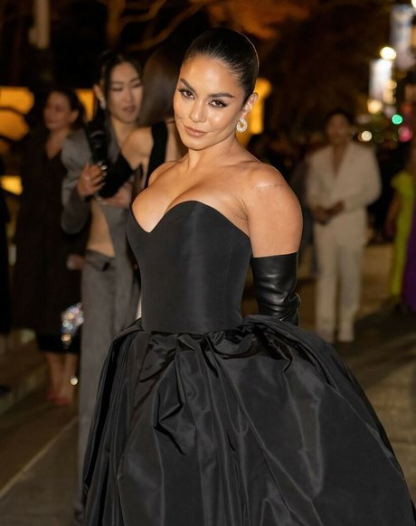 Vanessa Hudgens ホットスター 写真