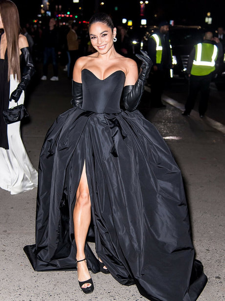 Vanessa Hudgens ポルノスター パーフェクト 画像