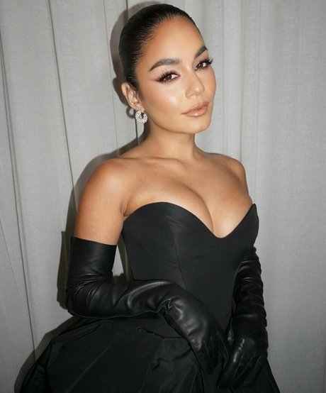 Vanessa Hudgens 美しいスター 写真