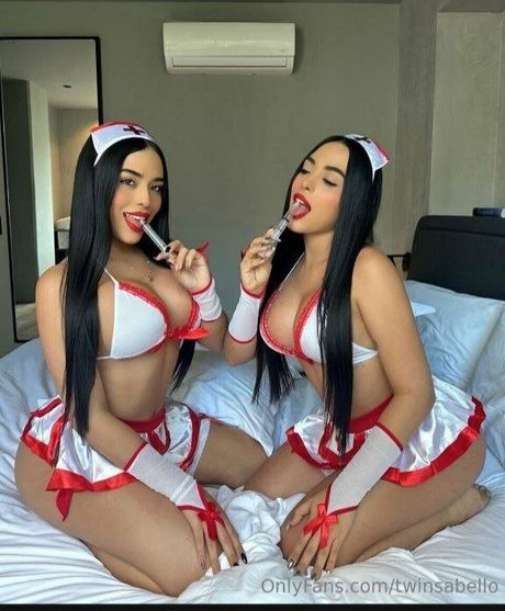 ポーグ POV オンリーファンズ セクシーヌード 写真