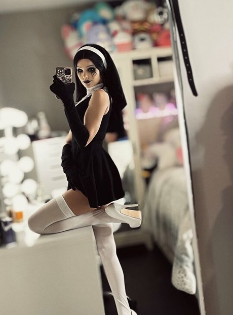 Kylee Carter ヌード女優 ギャラリー