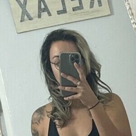 Ladigeek ホットなポルノスター 写真