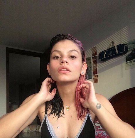 Daniela Montaguth ポルノモデル アーカイブ