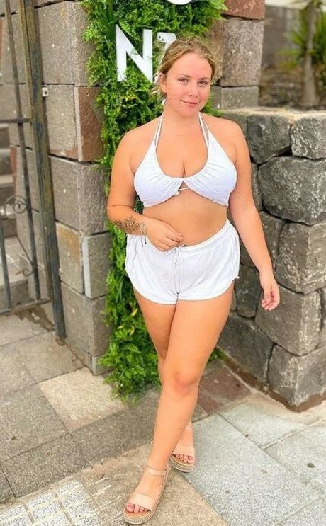 Casey Croftx ポルノスター 画像