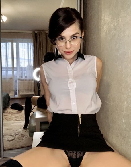 alena sergeevna2016 美しいスター 写真