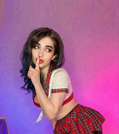 soffi fire ヌードのポルノスター 画像