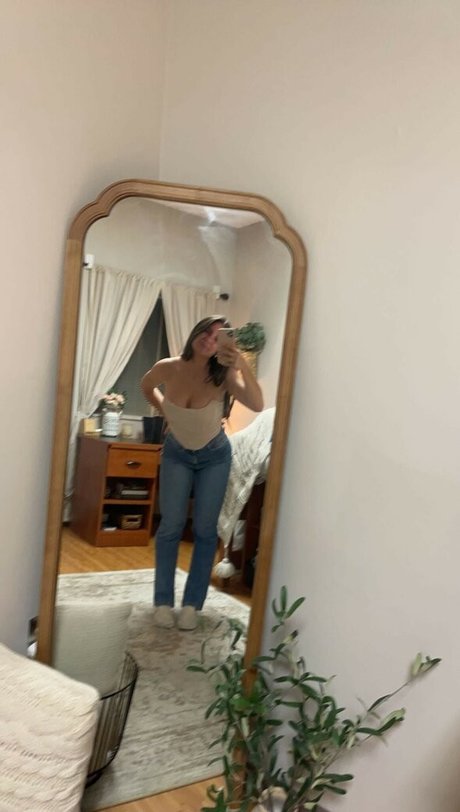 Sofiacrnilovic 独占モデル 写真