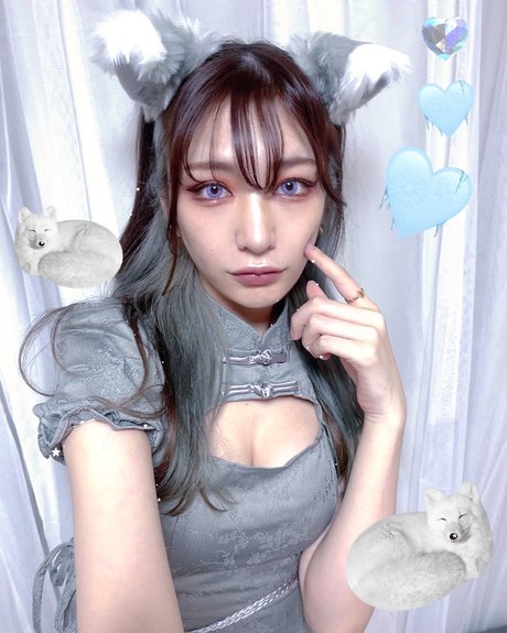 Yuki Kamifuku 裸のポルノスター ギャラリー