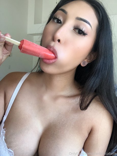 Xdanicabelle アダルトモデル 写真