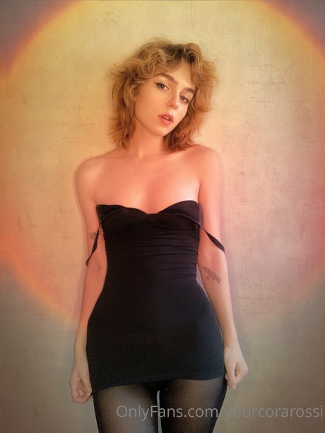 Cora Rossi トップスター 写真