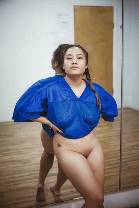 Victoria Kuang かわいいポルノスター 写真