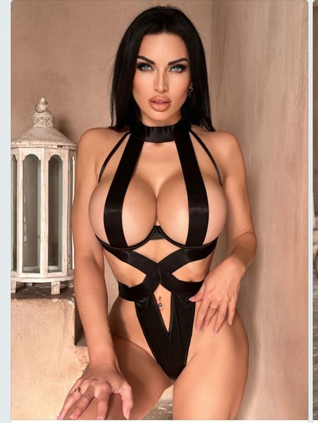 Evgeniya Donetsk ポルノスター ヌード 写真