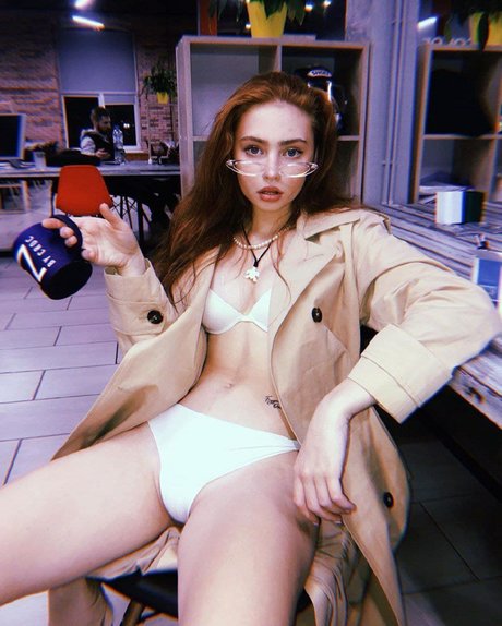 Renata Ri 独占女優 写真