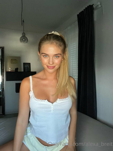 熟女ストリップOnlyFans ポルノグラフィック 画像