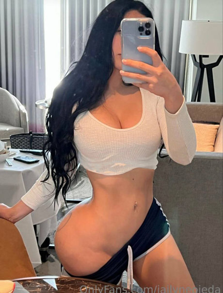 Jailyne Ojeda ポルノスター トップ 写真